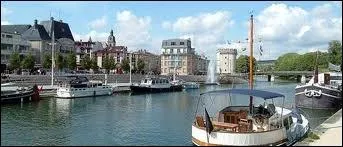 Je retourne en Lorraine, cette fois-ci  Verdun ( Meuse ), o la ville est chef-lieu ...