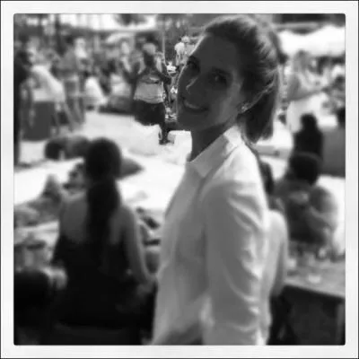 Qui est Angie pour Violetta ?