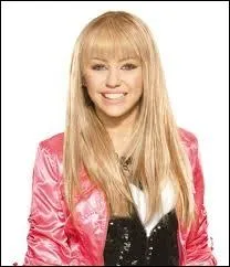 Miley Cyrus a les cheveux... (2013)