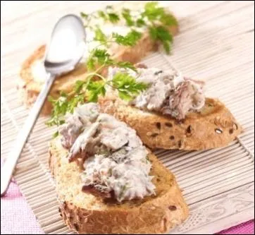 Quelle recette Saupiquet nous conseille comme : entre, facile avec des sardines faite en 10 min ? Indice : http : //www. saupiquet.com/recettes/