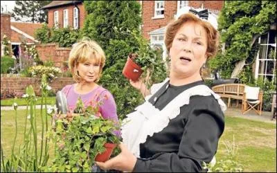 Cet autre pisode se passe dans une proprit o une pice de thtre doit tre joue en plein air. L'arme du crime est, outre le poison... ?