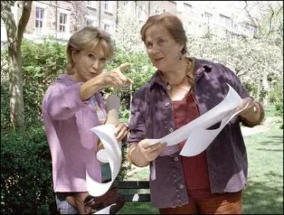 Dans ce trs bon pisode, on est  Notting Hill,  Londres, dans un jardin priv appartenant aux locataires d'un immeuble. Rosemary et Laura refont le parterre de fleurs en s'inspirant... ?