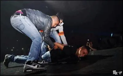 Pourquoi a t-il t en cavale en 2007 ?