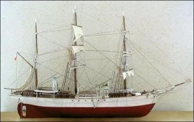 Comment s'appelait le bateau de l'explorateur Jean Charcot ?