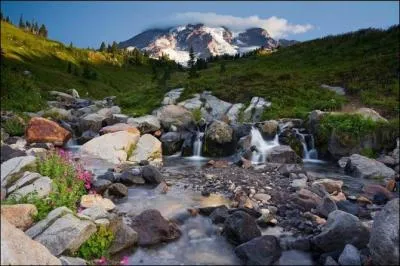 D'aprs Jean Ferrat : Pourtant, que la montagne est ...
