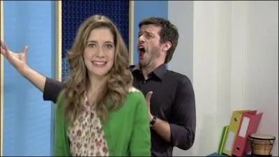 Dans quel pisode Violetta dcouvre-t-elle qu'Angie est professeur au Studio 21 ?