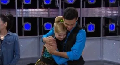 Dans l'pisode 9, quel job dcroche Ty ?