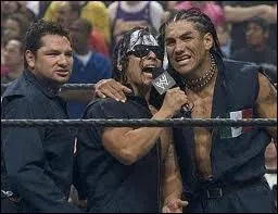 Comment se nommait ce clan spcialiste de lucha libre ?