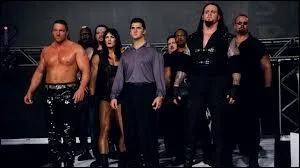 Quels anciens clans ont fusionn pour se nommer par la suite  The Corporate Ministry  ?