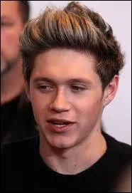 Qui est ce membre du groupe ?