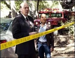 Une catgorie n'a pas autant de chance avec la responsable des costumes sur la srie, laquelle, selon la photo ?