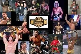 Qui a fait plus de règnes avec le United States Championship en tant que titre de la WWE ?