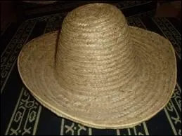 Quel est le nom de ce chapeau ?
