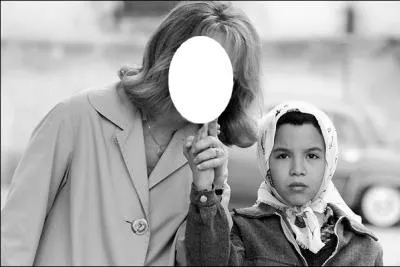 Sa partenaire est ... .