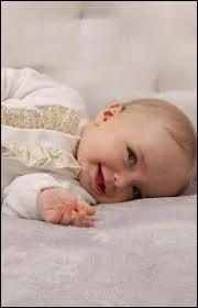 Comment appelle-t-on un bb qui nat sans zizi ?