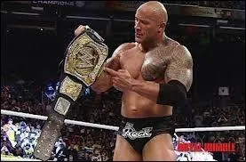 Quel ge avait le champion le plus jeune ?