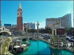  quelle ville donne-t-on le surnom de  Sin City  ?