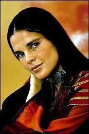 Cette MAC clbre fut marie  un clbre MAC