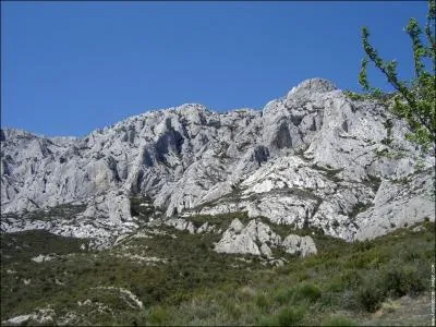 Quel est le nom de cette montagne emblmatique de Provence ?