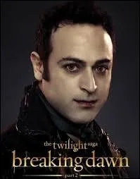 Qui est ce vampire, du clan roumain, qu'on voit dans le 3 ?