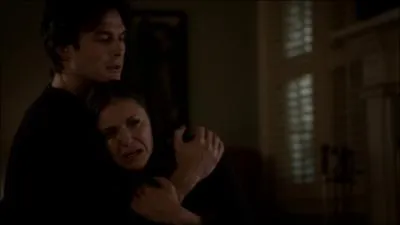 Que refuse de croire Elena ?