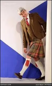Mme Sam Waterston (La dchirure) a port le kilt. Pourquoi le kilt a-t-il survcu jusqu' nos jours ?