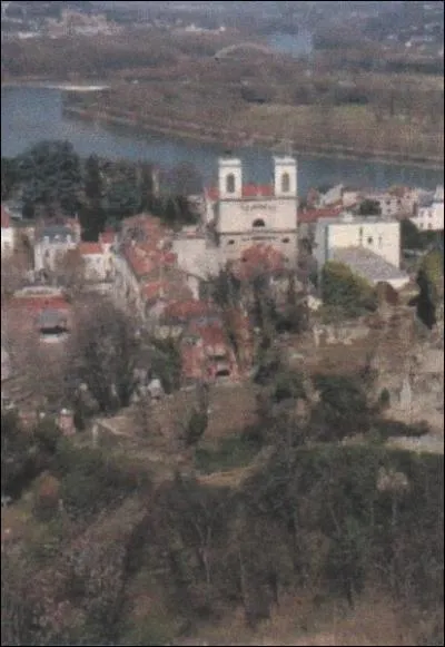 L'glise Saint-Nicolas abrite des trsors sonores classs aux monuments historiques. Lesquels ?