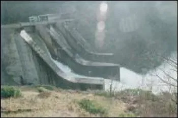 Si elle est blanche, c'est l'nergie obtenue  partir de chutes d'eau. Si elle est bleue c'est l'nergie tire de la mare. Si elle est noire c'est un combustible. Au dbut de son nom il y a un :