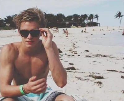 Cody a t rcompens de deux mdailles d'or. Mais dans quelle discipline sportive ?