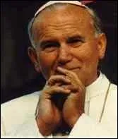 En 1997, cent ans aprs sa mort, Thrse de Lisieux fut proclame 33me docteur de l'Eglise par le pape :