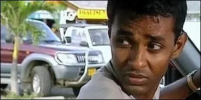 Qui est ce chauffeur de taxi qui aide souvent Hélène ?