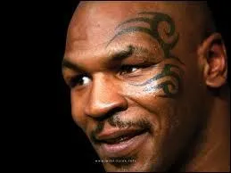 Drogue, sexe, alcool, prison... Mike Tyson aura tout connu, aprs tre considr comme le plus grand boxeur de tous les temps avec Cassius Clay. Quelle proposition est fausse ?