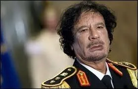 Le 20 octobre 2011, le tout puissant dirigeant libyen, le colonel Kadhafi finit lynch et abattu par ses opposants  Syrte, sa ville natale. Quelle proposition est fausse ?