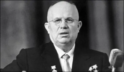 Le cordonnier des Nations unis le remercient ... .