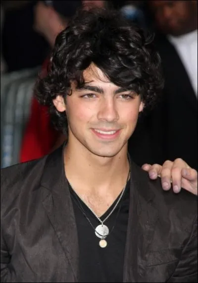 Quel est ce chanteur ?