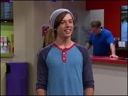 Comment s'appelle son demi-frre ?