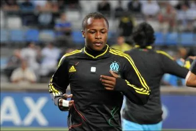 Ce joueur est n en France, mais il n'a pas la nationalit franaise, quelle nationalit a-t-il ?