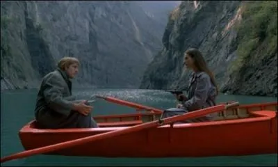 En 1979, elle menace Gg dans ... .