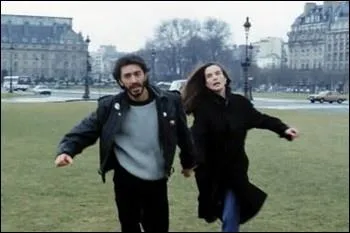 En 1985 , elle est Isabelle Rodin dans ... .