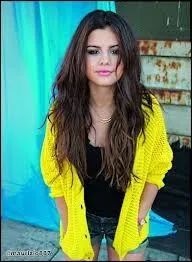 Comment s'appelle cette actrice/chanteuse ?