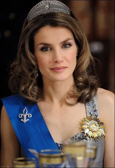 Comment s'appelle la femme de Felipe, l'actuel prince d'Espagne ?