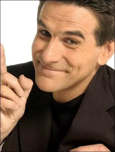 Comment s'appelle le prsentateur des  Z'Amours  ?