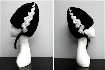 N'est-il pas mignon, ce bonnet ! Les cinphiles auront reconnu qu'il s'agit en fait d'une copie de la coiffure cinmatographique... ?