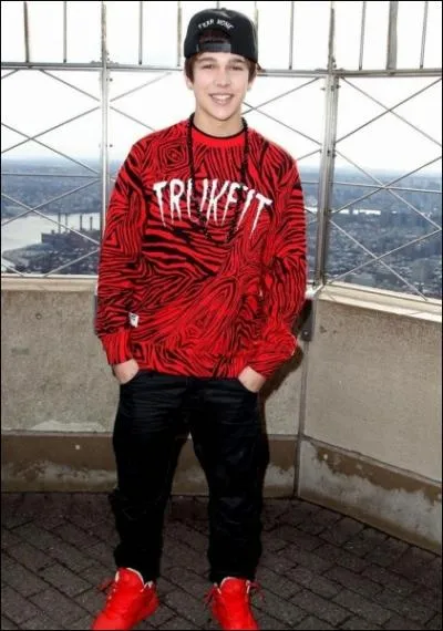 Qui est ce chanteur ?