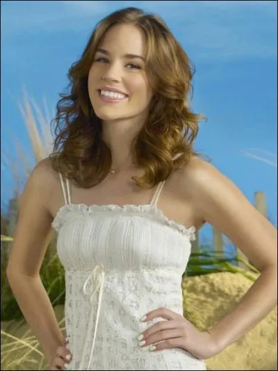 De qui Charlotte Greyson a-t-elle t amoureuse (dans l'ordre) ?