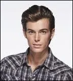 De qui Geoffrey s'est-il rapproch fortement ?