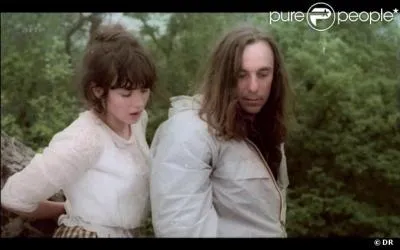 Isabelle Adjani s'prend de Bruno Nuytten, qu'elle va amener  la ralisation de film, pour Camille Claudel, lequel a pour profession ?