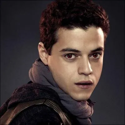 Quelle est cette personne et  quel clan appartient-elle ?