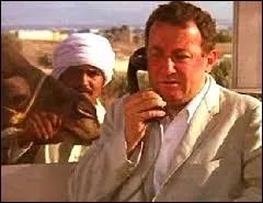 Lequel de ces pays n'est pas  visit  par Coluche dans le film  Banza  ?