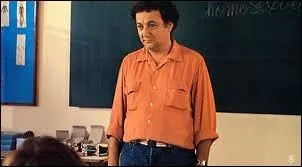 Quelle actrice interprte la fiance de Coluche dans  Le matre d'cole  ?